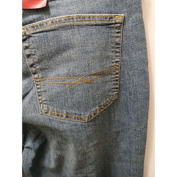 Signature by Levi Strauss & Co. Men’s Straight Leg Relaxed Jeans Size 40x32 New - Picture 16 of 16